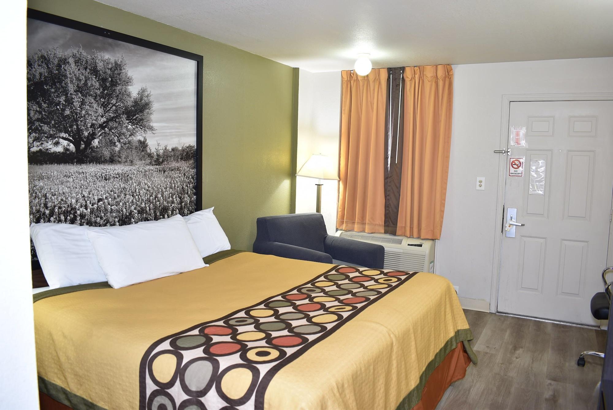 Super 8 By Wyndham Fredericksburg Hotel Ngoại thất bức ảnh