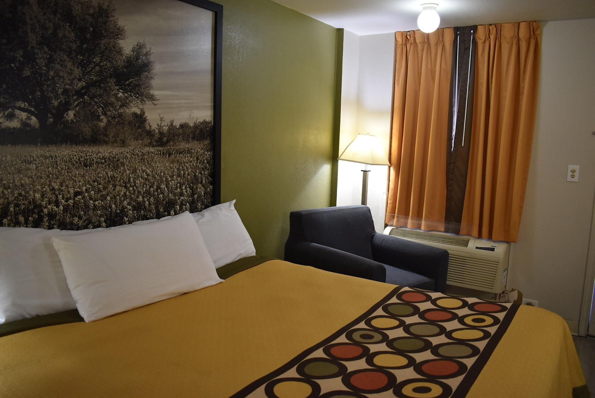 Super 8 By Wyndham Fredericksburg Hotel Ngoại thất bức ảnh