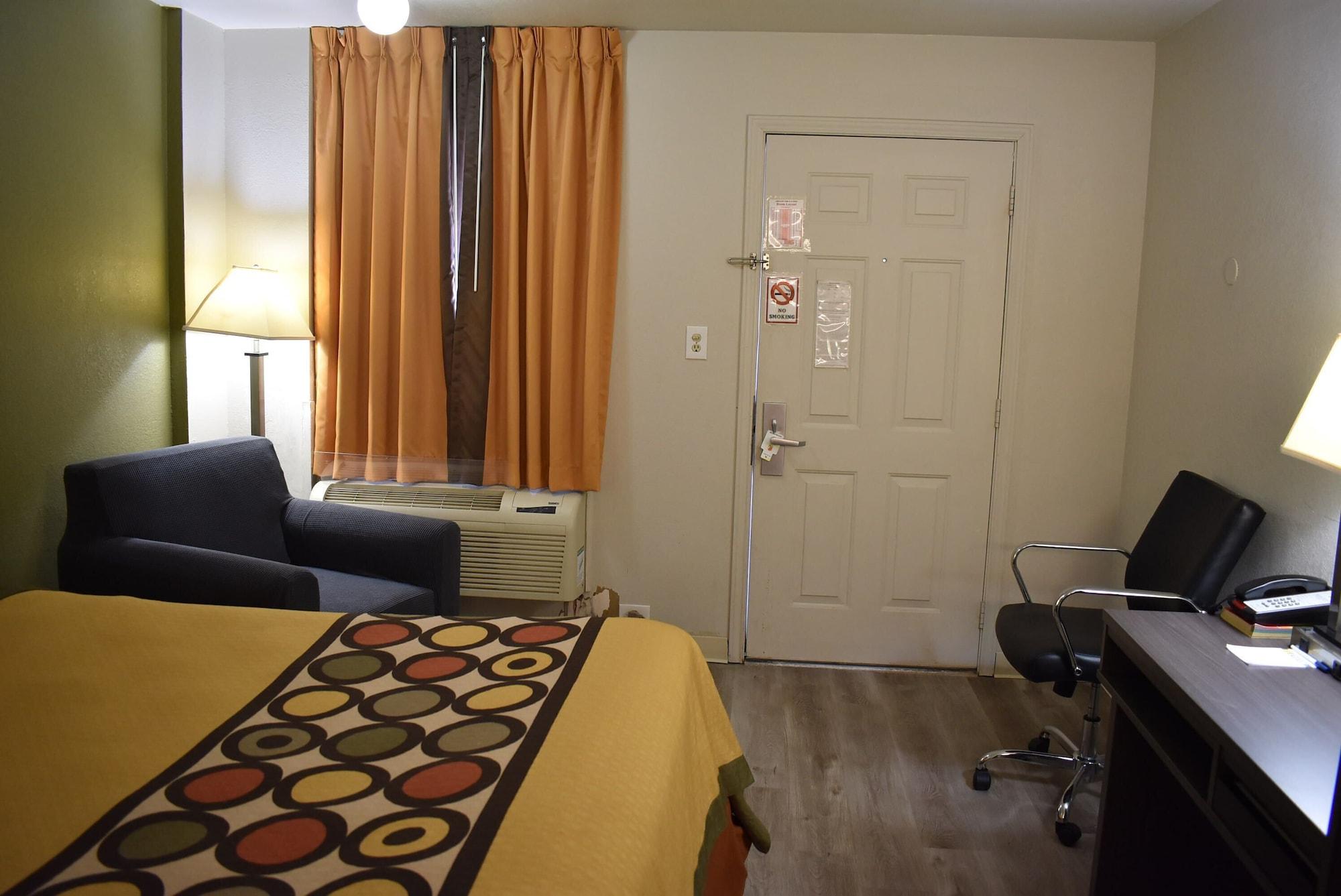 Super 8 By Wyndham Fredericksburg Hotel Ngoại thất bức ảnh